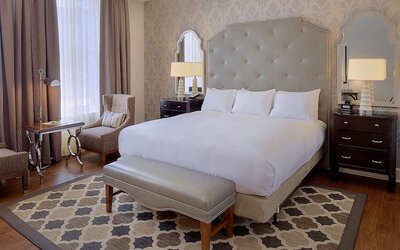 St. Louis Union Station Hotel, Curio Collection by Hilton