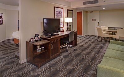 St. Louis Union Station Hotel, Curio Collection by Hilton