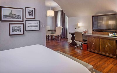 St. Louis Union Station Hotel, Curio Collection by Hilton
