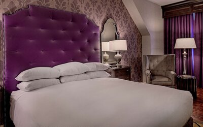 St. Louis Union Station Hotel, Curio Collection by Hilton