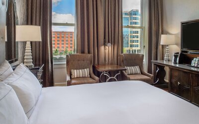 St. Louis Union Station Hotel, Curio Collection by Hilton