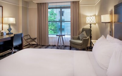 St. Louis Union Station Hotel, Curio Collection by Hilton