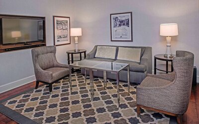 St. Louis Union Station Hotel, Curio Collection by Hilton