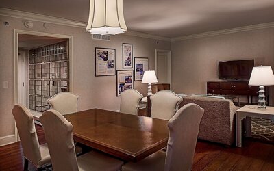 St. Louis Union Station Hotel, Curio Collection by Hilton