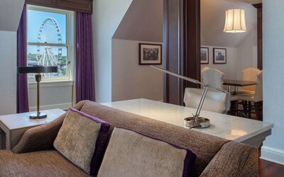 St. Louis Union Station Hotel, Curio Collection by Hilton