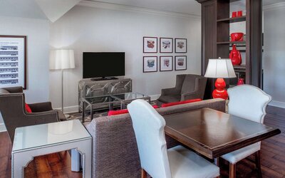 St. Louis Union Station Hotel, Curio Collection by Hilton