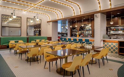 St. Louis Union Station Hotel, Curio Collection by Hilton