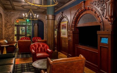 St. Louis Union Station Hotel, Curio Collection by Hilton
