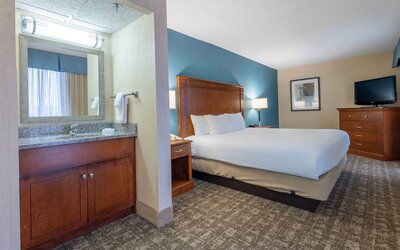 Pear Tree Inn St. Louis Near Union Station
