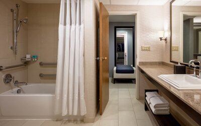 Hyatt Regency St. Louis at The Arch