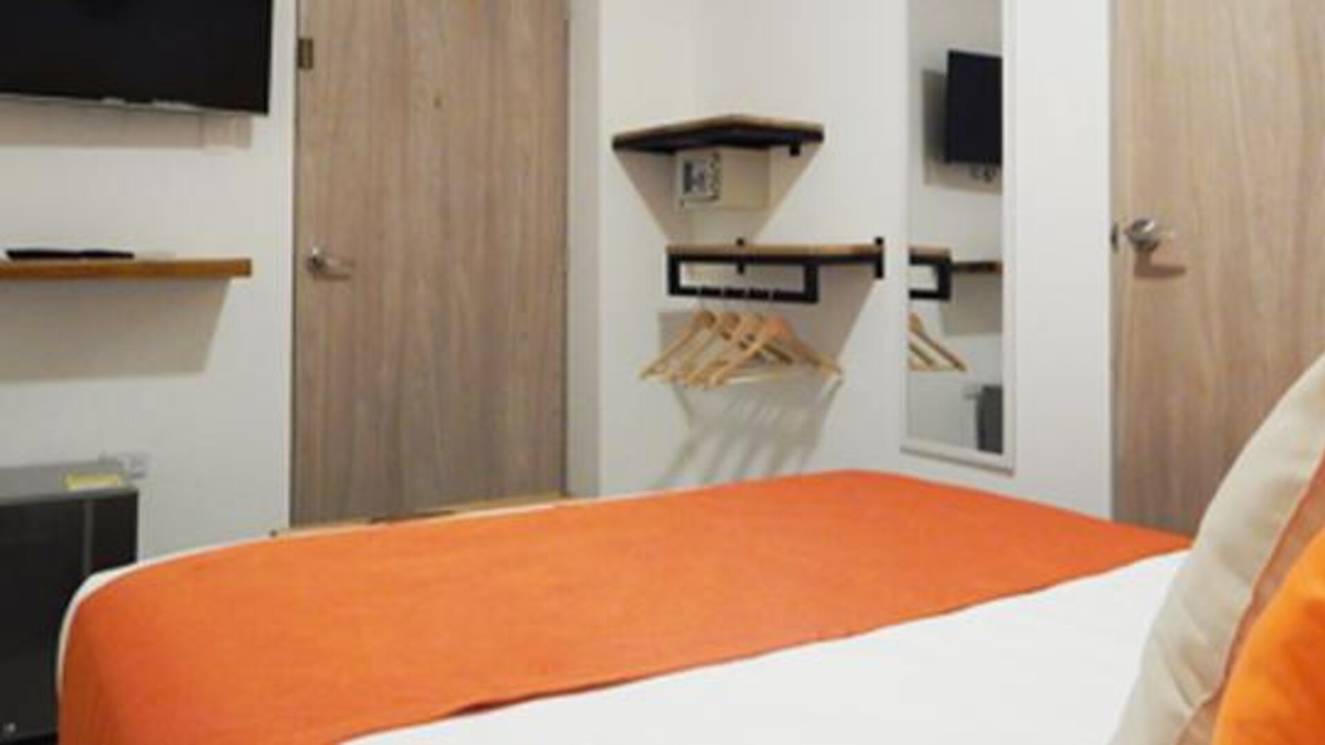 Ethnic Thematic Hotel