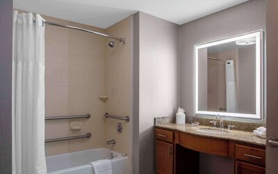 Homewood Suites by Hilton St Louis - Galleria