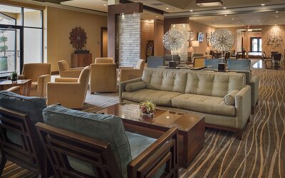 DoubleTree by Hilton Collinsville - St. Louis