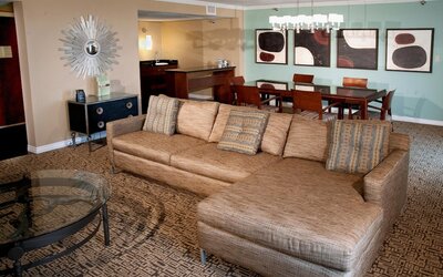DoubleTree by Hilton Collinsville - St. Louis