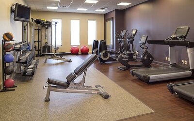 DoubleTree by Hilton Collinsville - St. Louis
