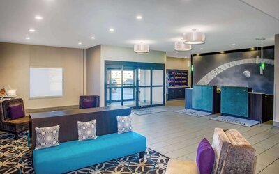 La Quinta Inn & Suites by Wyndham Pontoon Beach