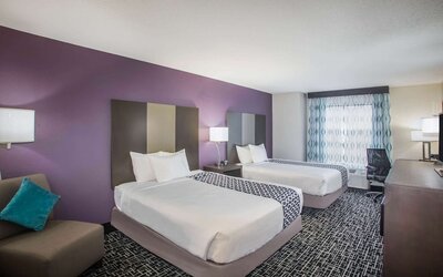 La Quinta Inn & Suites by Wyndham Pontoon Beach