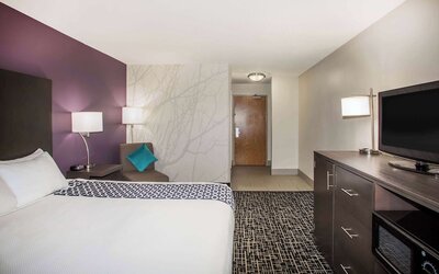 La Quinta Inn & Suites by Wyndham Pontoon Beach