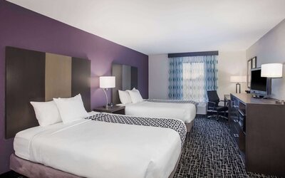 La Quinta Inn & Suites by Wyndham Pontoon Beach