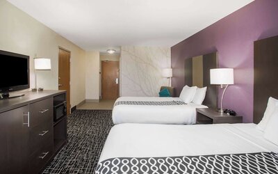 La Quinta Inn & Suites by Wyndham Pontoon Beach