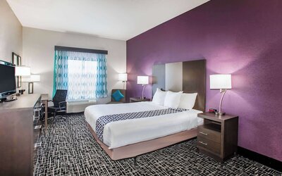 La Quinta Inn & Suites by Wyndham Pontoon Beach