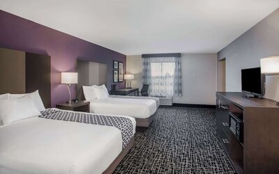 La Quinta Inn & Suites by Wyndham Pontoon Beach
