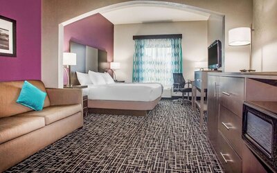 La Quinta Inn & Suites by Wyndham Pontoon Beach