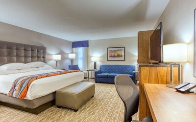 Drury Inn & Suites St. Louis Collinsville