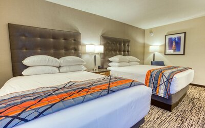 Drury Inn & Suites St. Louis Collinsville