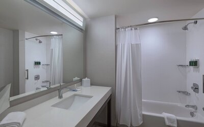 Courtyard by Marriott St. Louis Brentwood
