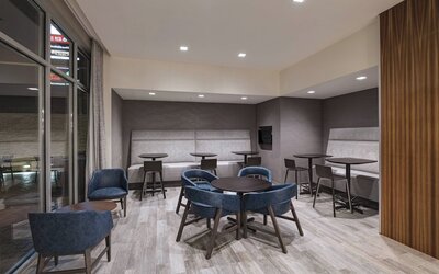 Courtyard by Marriott St. Louis Brentwood