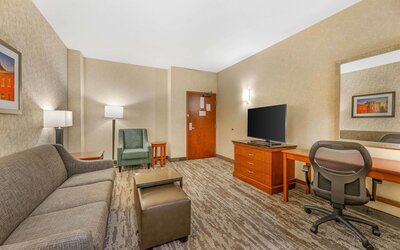 Drury Plaza Hotel St. Louis Brentwood