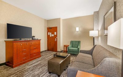 Drury Plaza Hotel St. Louis Brentwood