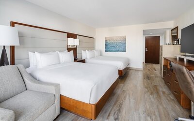 DoubleTree Beach Resort by Hilton Tampa Bay - North Redingto