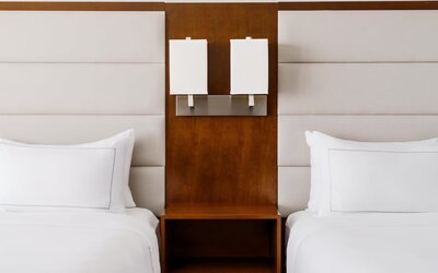 DoubleTree Beach Resort by Hilton Tampa Bay - North Redingto