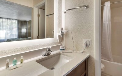 Quality Inn Saint Petersburg North-Tampa Bay