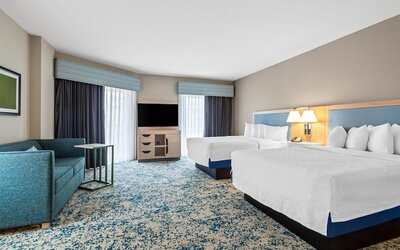 Hampton Inn & Suites St. Petersburg/Downtown