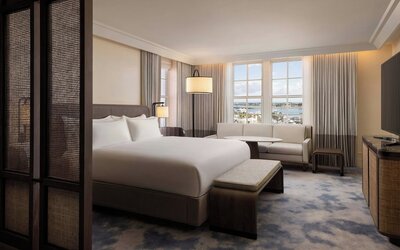 The Vinoy Resort & Golf Club, Autograph Collection