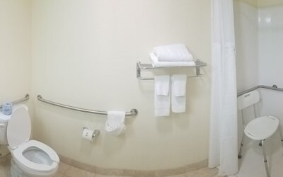 Comfort Inn & Suites Northeast - Gateway