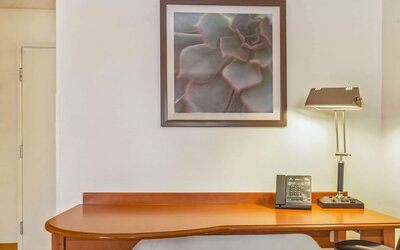 La Quinta Inn & Suites by Wyndham Tampa Brandon West