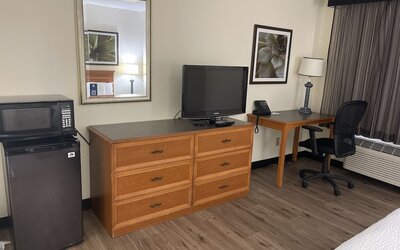 La Quinta Inn & Suites by Wyndham Tampa Brandon West