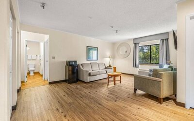 La Quinta Inn & Suites by Wyndham Tampa Brandon West