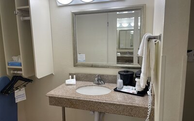 La Quinta Inn & Suites by Wyndham Tampa Brandon West