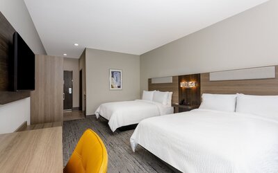 Holiday Inn Express & Suites Tampa Stadium – Airport Area by IHG