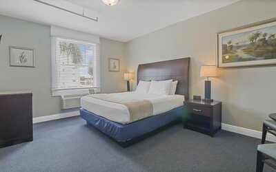 Crystal Bay Historic Hotel