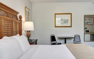 Crystal Bay Historic Hotel