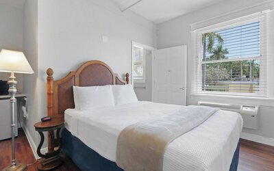 Crystal Bay Historic Hotel