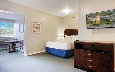 Crystal Bay Historic Hotel