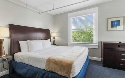 Crystal Bay Historic Hotel