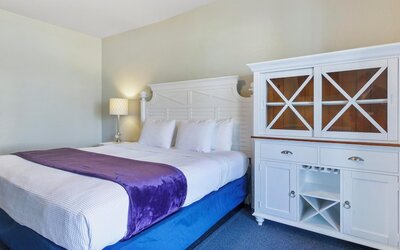 Crystal Bay Historic Hotel